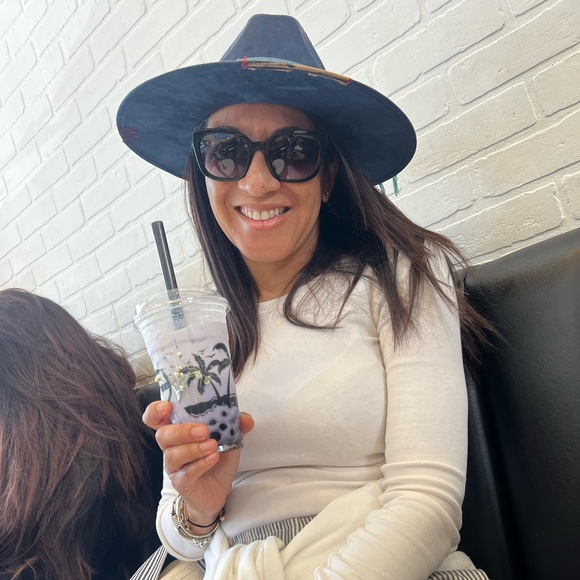 Amazing Suede navy  hat - Picture 13 of 17